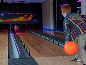 Kinder bowling arrangement